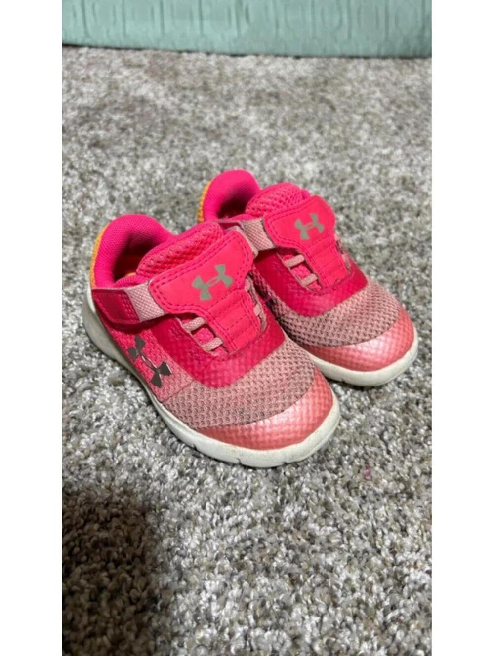 Under Armour Girl Sneakers size 5 toddler